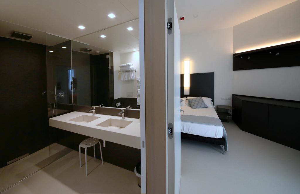 Hotel Cristallo セニガッリア 部屋 写真