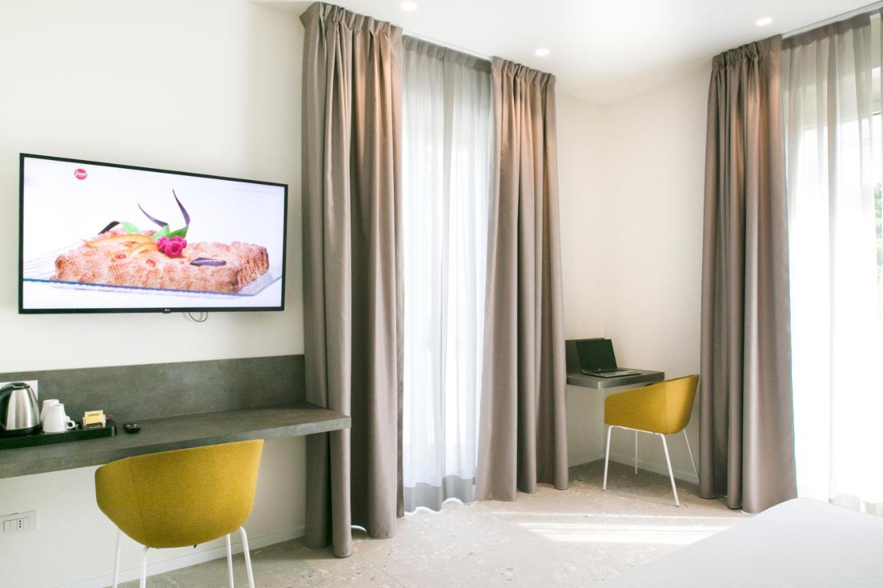 Hotel Cristallo セニガッリア エクステリア 写真