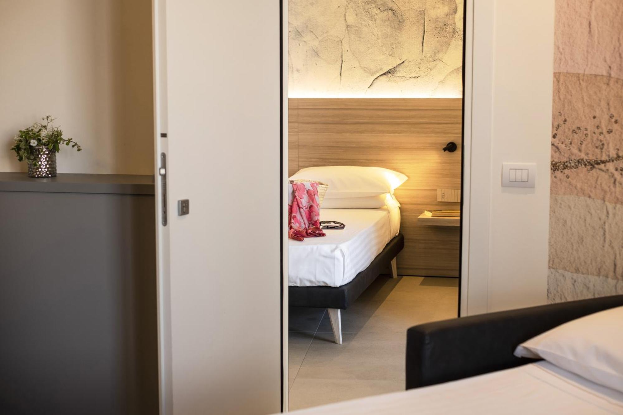 Hotel Cristallo セニガッリア エクステリア 写真
