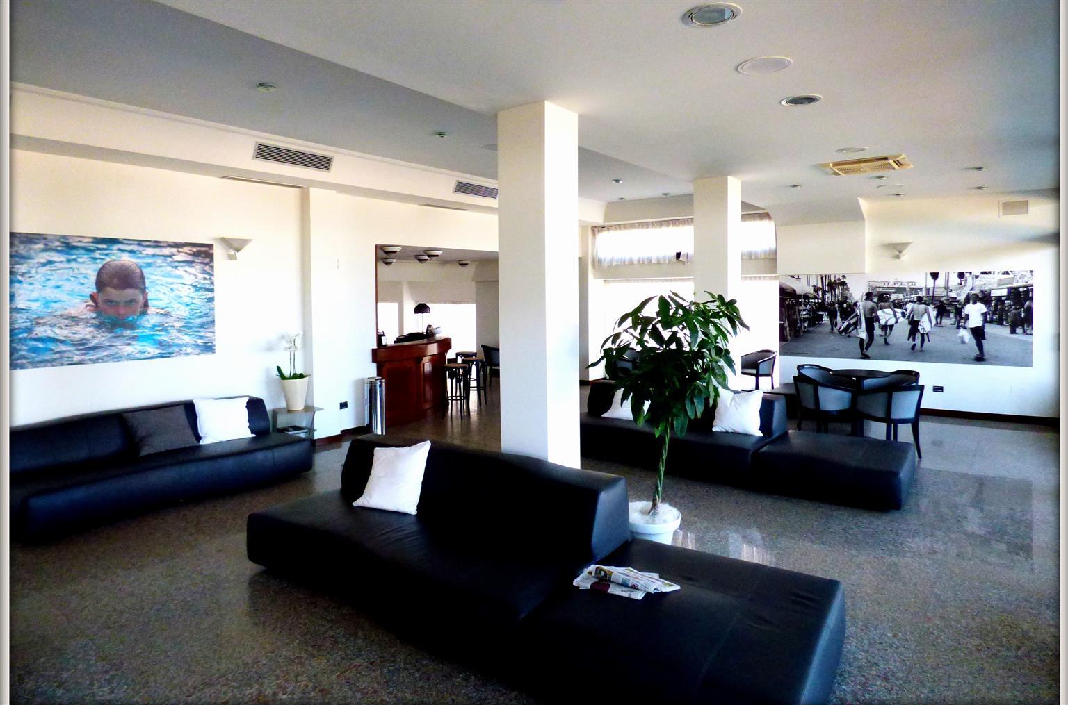 Hotel Cristallo セニガッリア エクステリア 写真